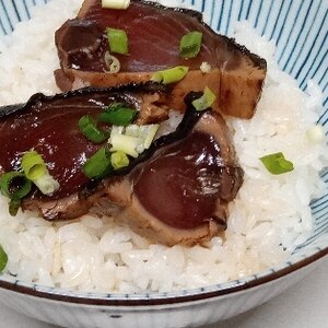 カツオの漬け丼